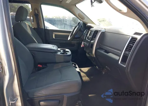 2017 Ram 1500 Slt z USA, uszkodzony, nr VIN 1C6RR7TT2HS716627